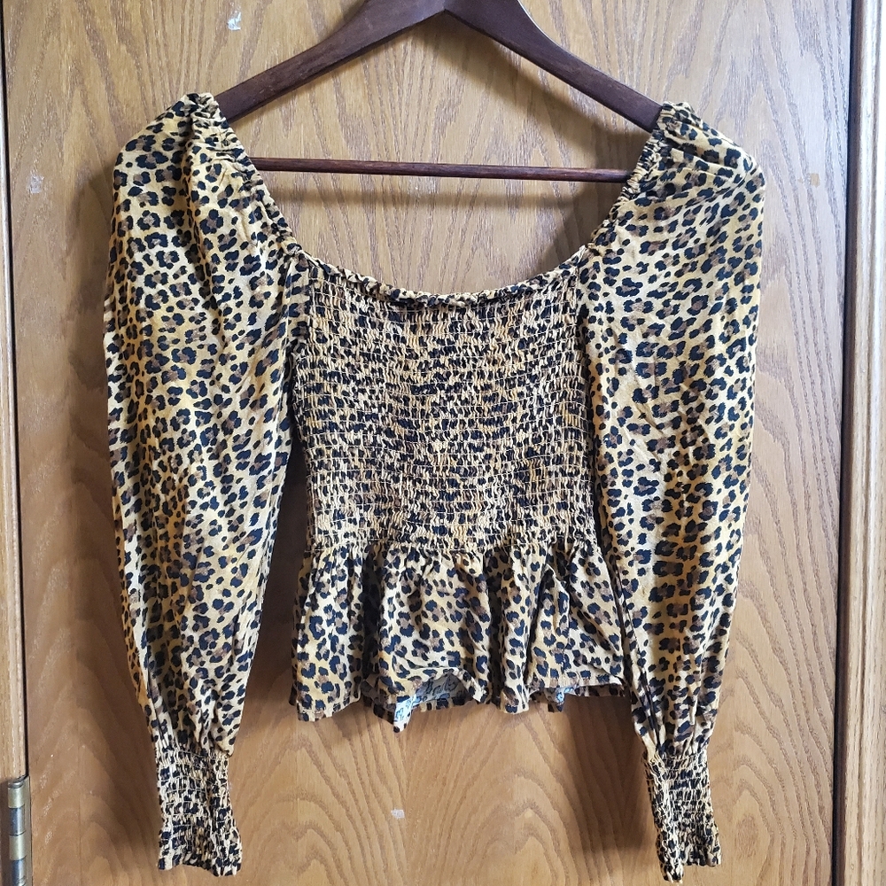 Francesca's Mi Ami Black/Brown Cheetah Print Crop Top